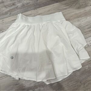 Lululemon Court Rival Skirt NWOT Size 2